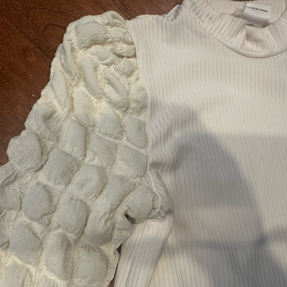 PatPat Cream Textured Top - Picture 3 of 4